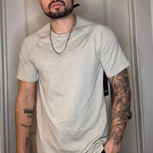 Athletic LuLu Lemon T-Shirt